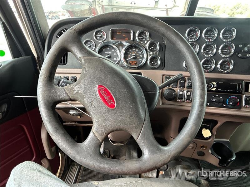 Peterbilt 389 Vilcēji