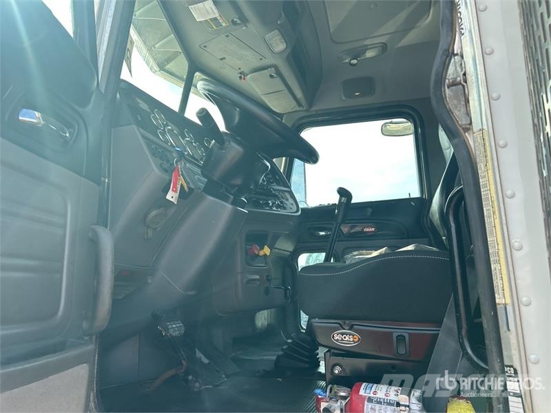 Peterbilt 389 Autotractoare