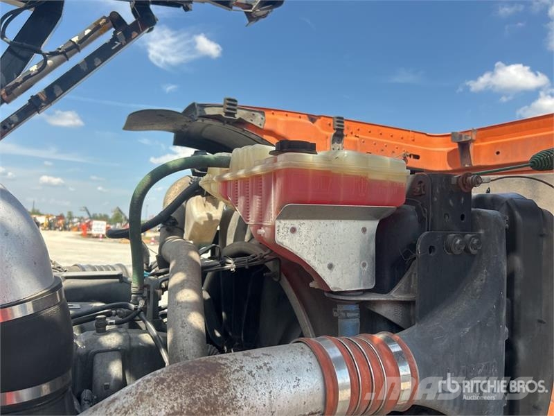 Peterbilt 389 Автовозы