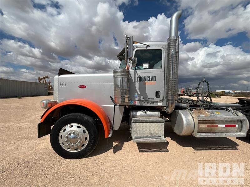 Peterbilt 389 Vlačilci
