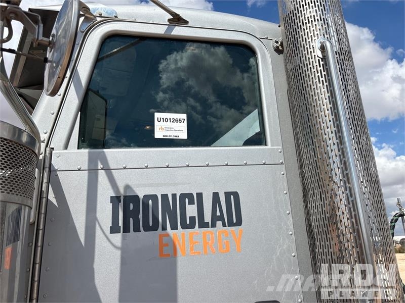Peterbilt 389 Vlačilci