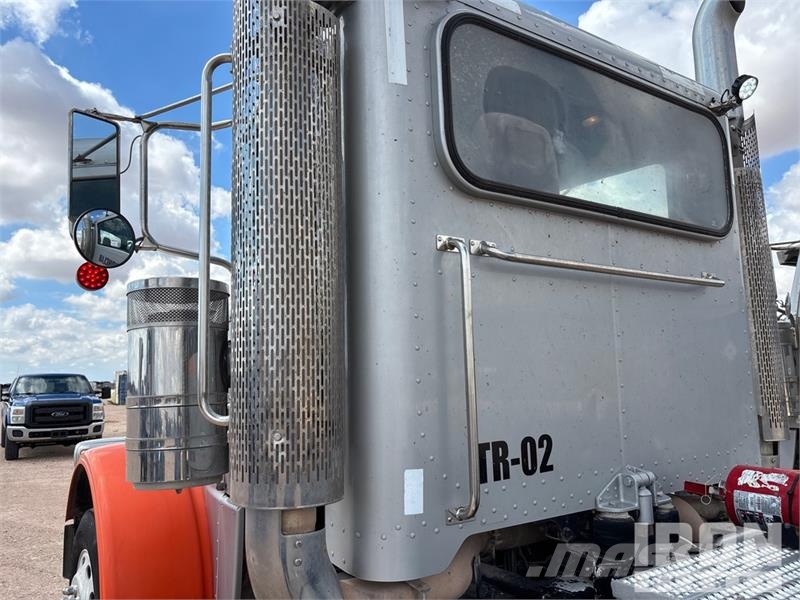 Peterbilt 389 Vlačilci