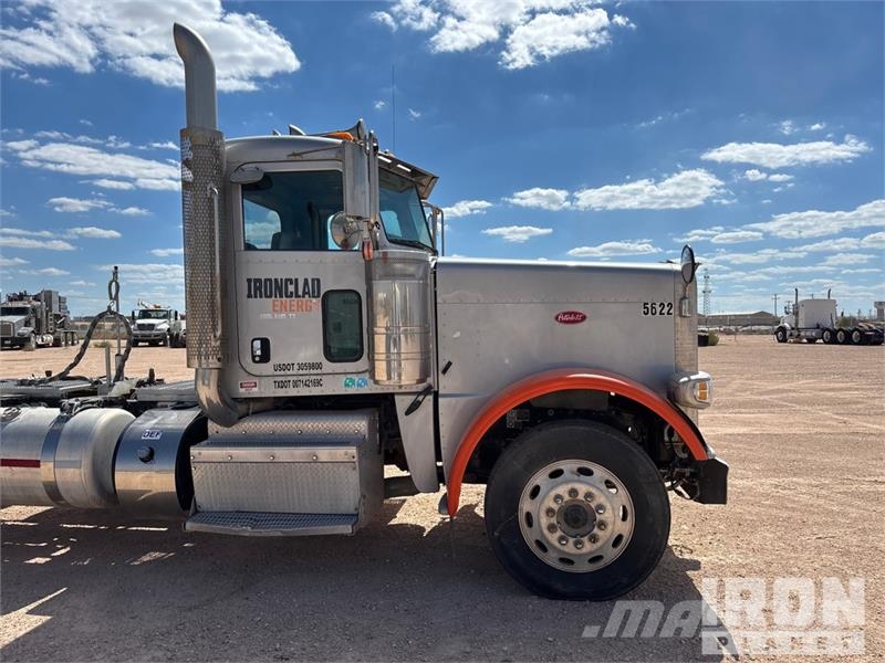 Peterbilt 389 Vlačilci