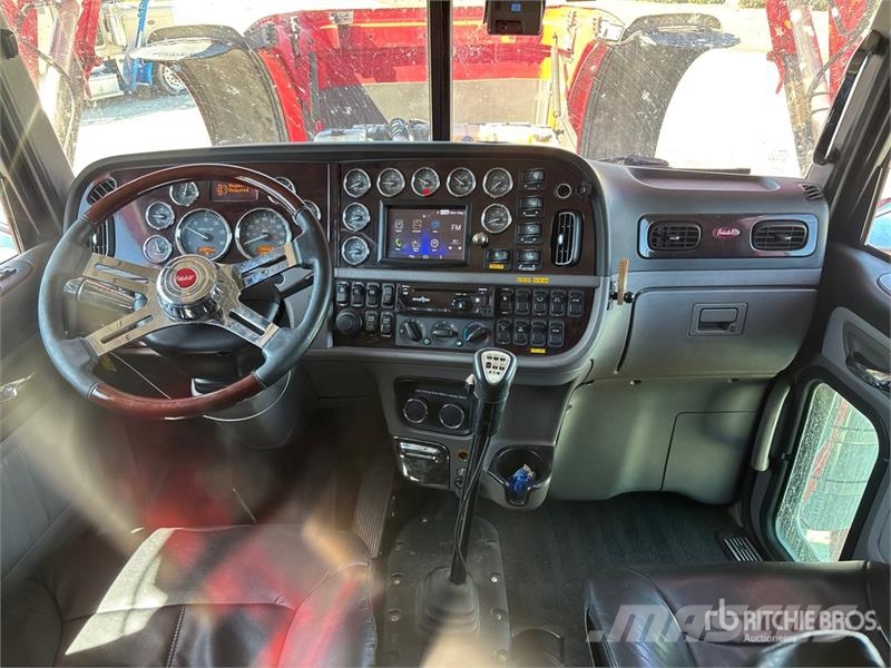 Peterbilt 389 Автовози