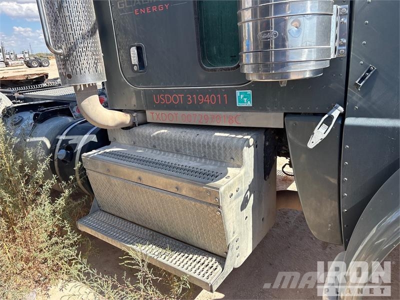 Peterbilt 389 Vlačilci