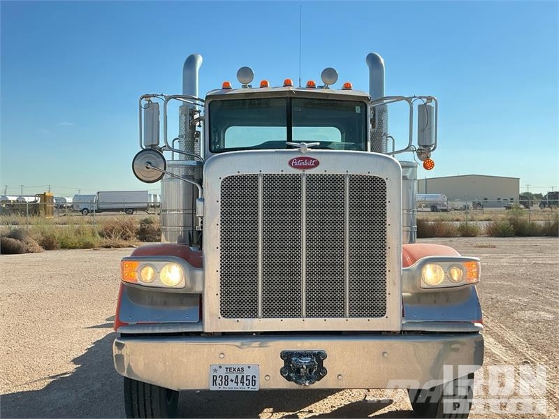 Peterbilt 389 Vilcēji