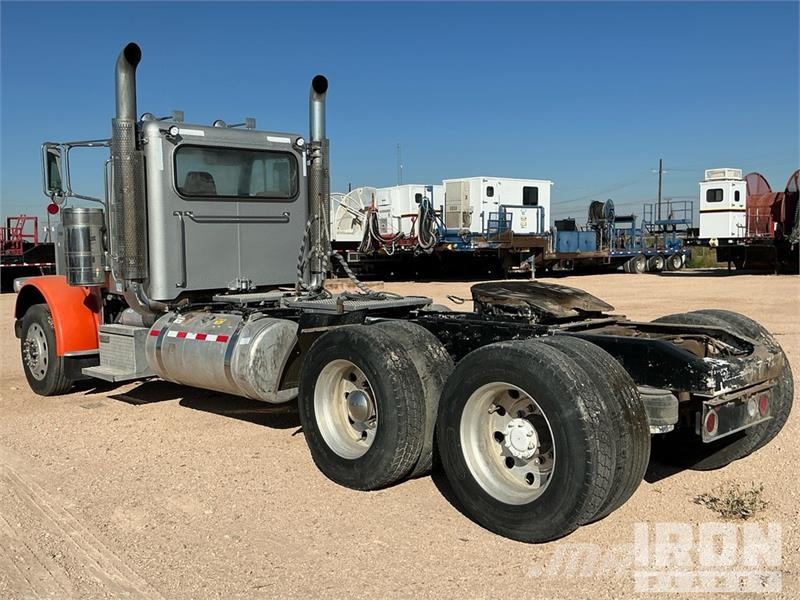 Peterbilt 389 Vilcēji