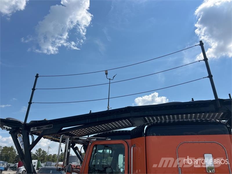 Peterbilt 389 Автовозы