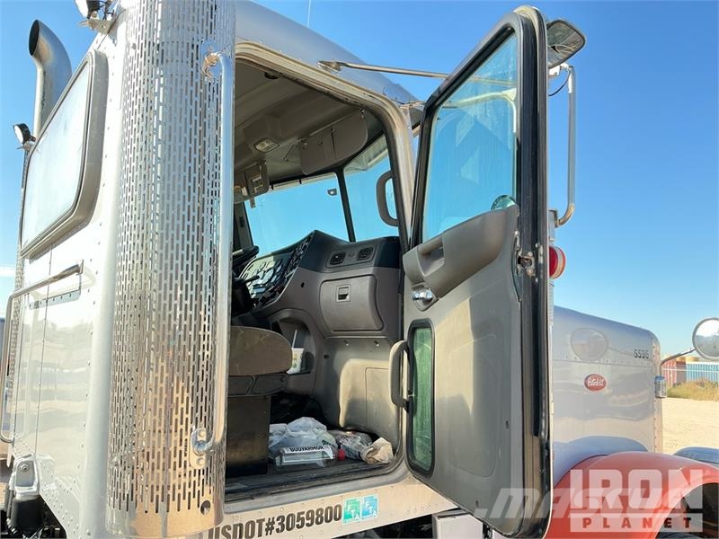 Peterbilt 389 Vilcēji