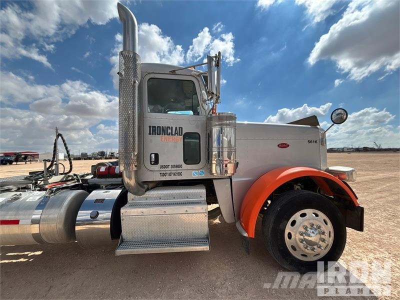 Peterbilt 389 Vlačilci