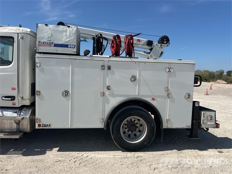 Peterbilt 536 4x2 Service Truck Municipal / general purpose vehicles