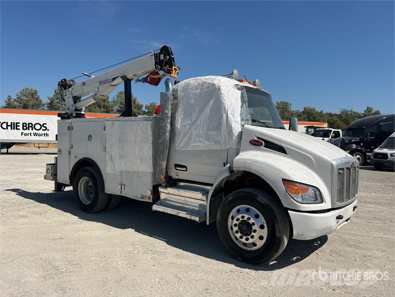 Peterbilt 536 4x2 Service Truck Municipal / general purpose vehicles