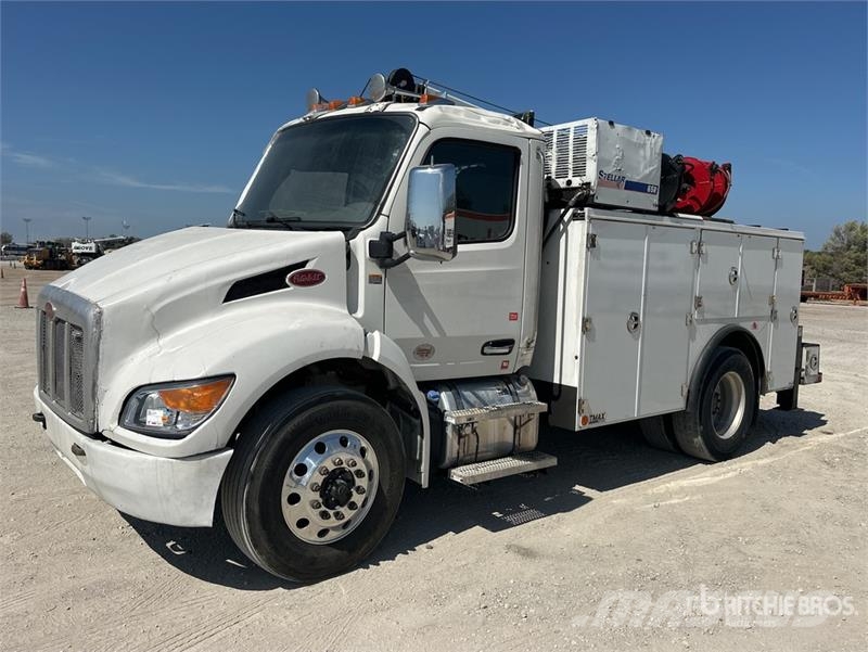 Peterbilt 536 4x2 Service Truck Municipal / general purpose vehicles