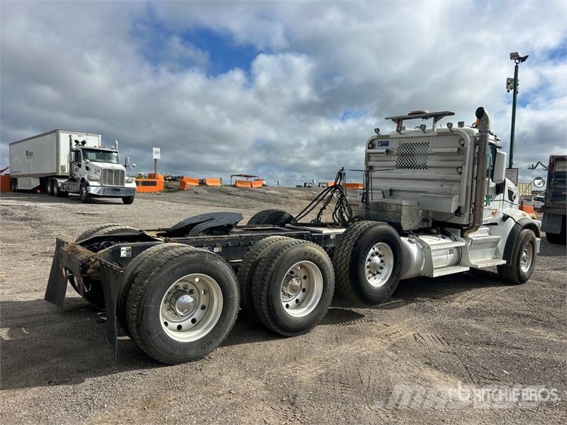 Peterbilt 567 Nyergesvontatók