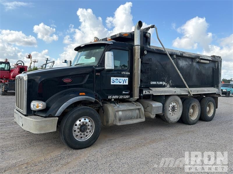 Peterbilt 567 傾卸式卡車