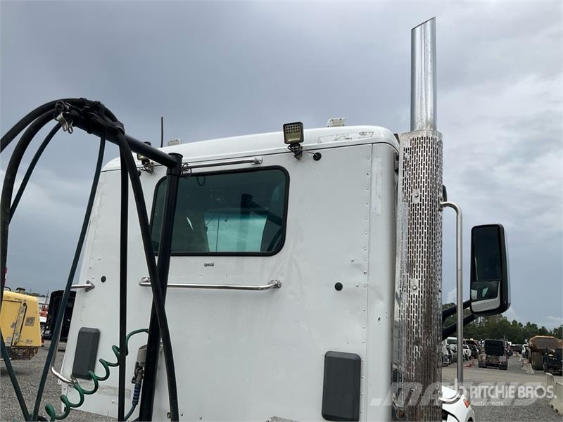 Peterbilt 567 Tractor Units