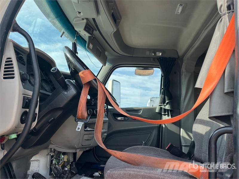 Peterbilt 567 Naudoti vilkikai