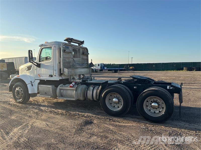 Peterbilt 567 Tractores (camiões)