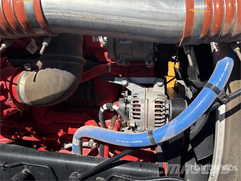 Peterbilt 567 Autotractoare