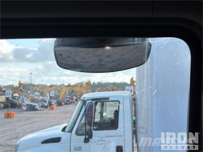 Peterbilt 567 傾卸式卡車