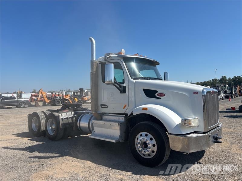 Peterbilt 567 Sadulveokid