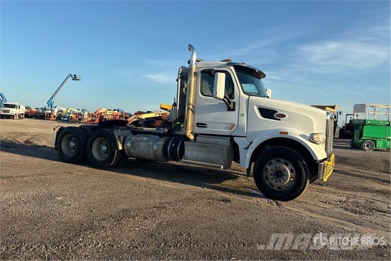 Peterbilt 567 Trekkvogner
