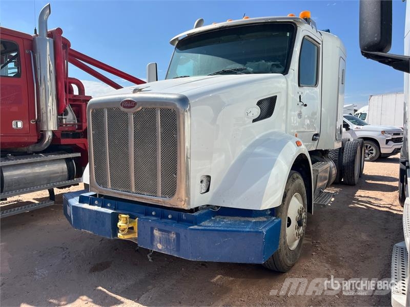Peterbilt 567 Cabezas tractoras