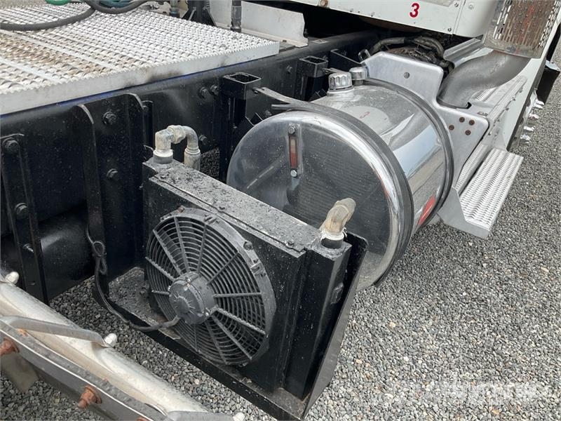 Peterbilt 567 Tractor Units