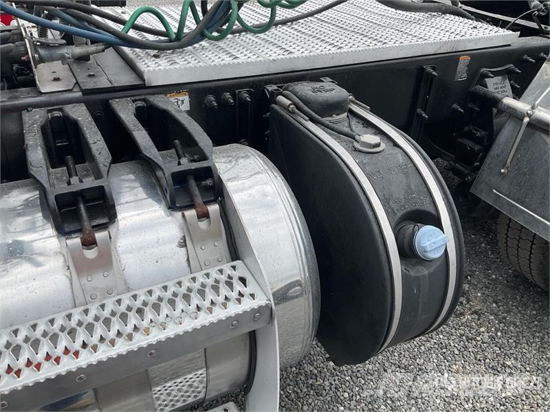Peterbilt 567 Tractor Units
