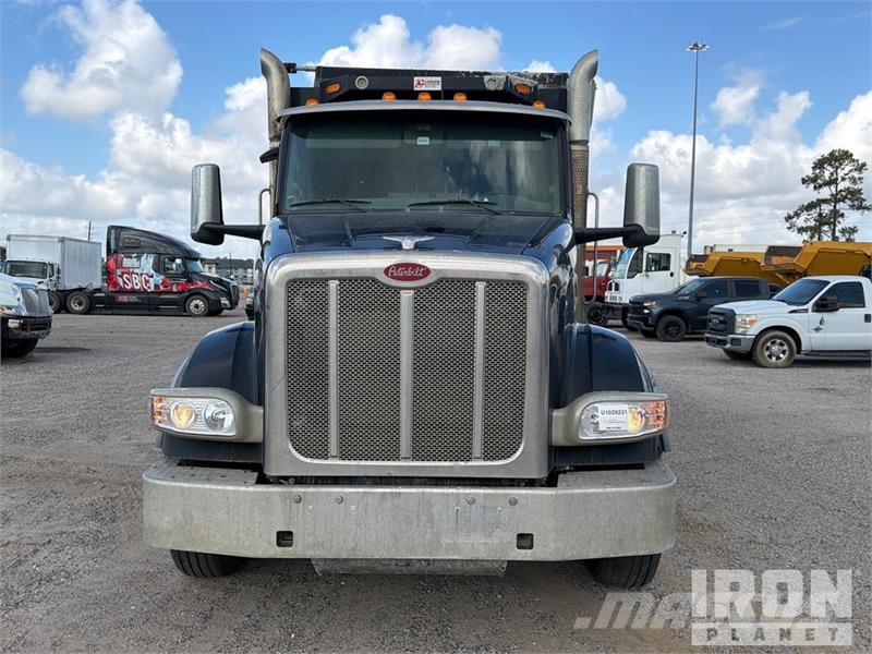 Peterbilt 567 傾卸式卡車