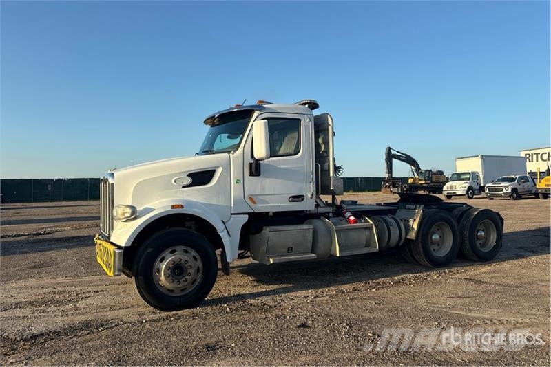Peterbilt 567 Trekkvogner