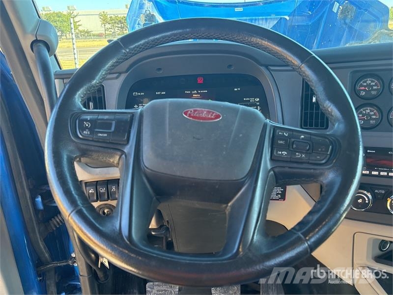 Peterbilt 567 Autotractoare