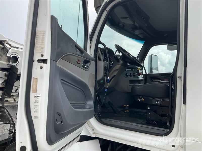 Peterbilt 567 Tractor Units