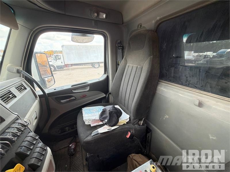 Peterbilt 567 傾卸式卡車