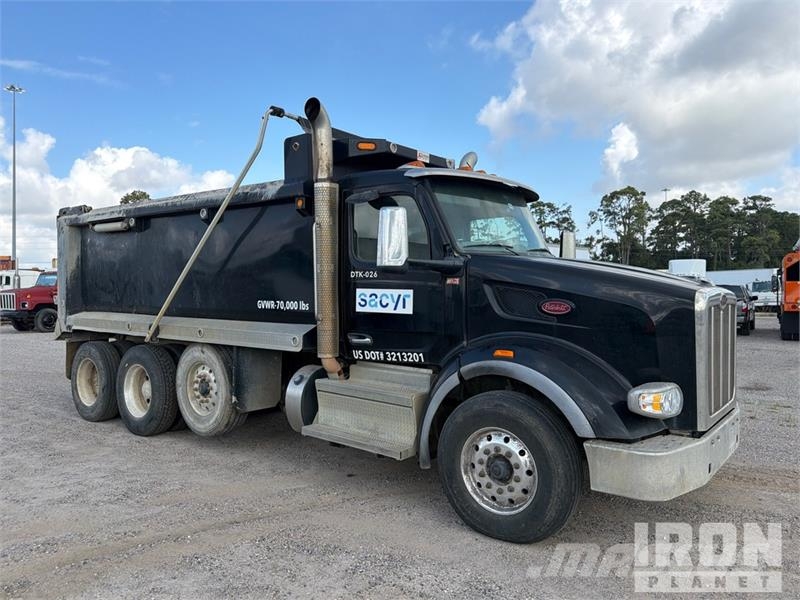 Peterbilt 567 傾卸式卡車