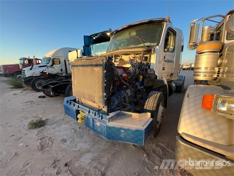 Peterbilt 567 Тягачі