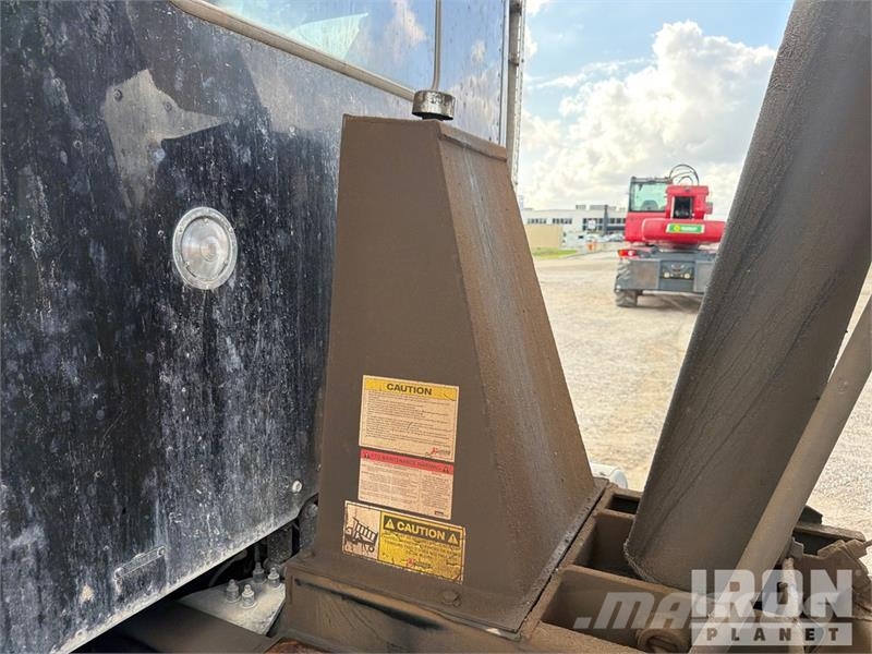 Peterbilt 567 傾卸式卡車
