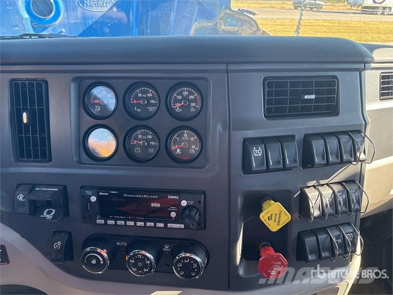 Peterbilt 567 Autotractoare