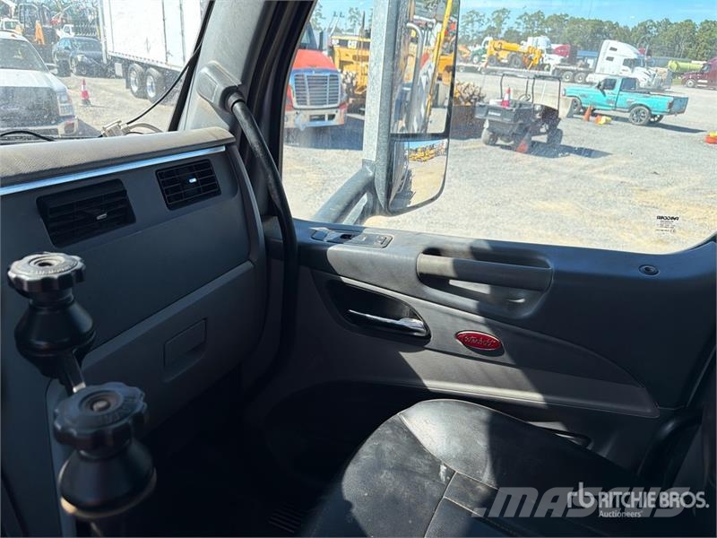 Peterbilt 567 6x4 Flatbed Truck with Crane 시립/다목적 차량