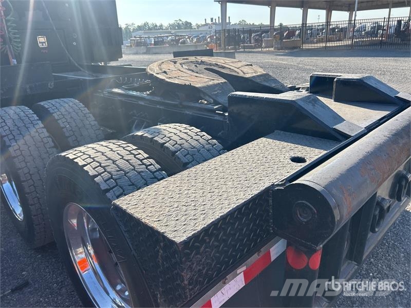 Peterbilt 567 6x4 Winch Truck Camiões de Reciclagem