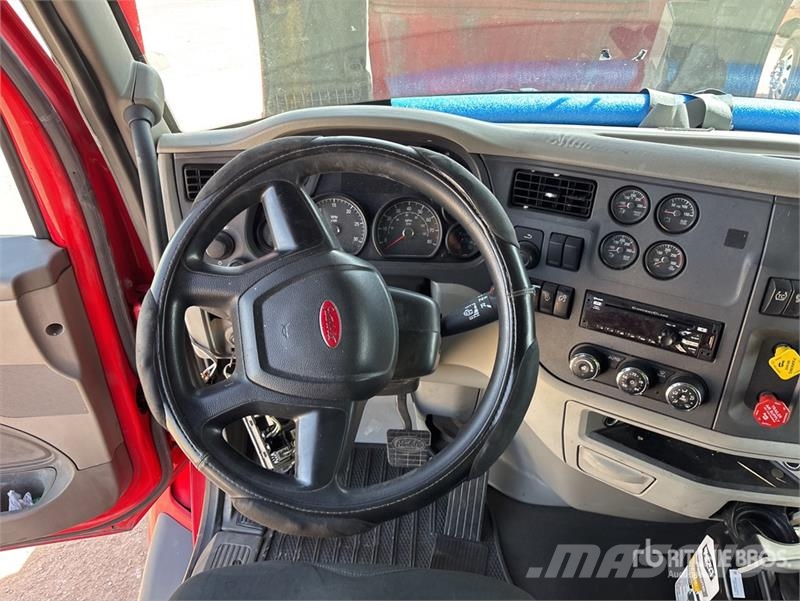 Peterbilt 579 Truck Tractor Units