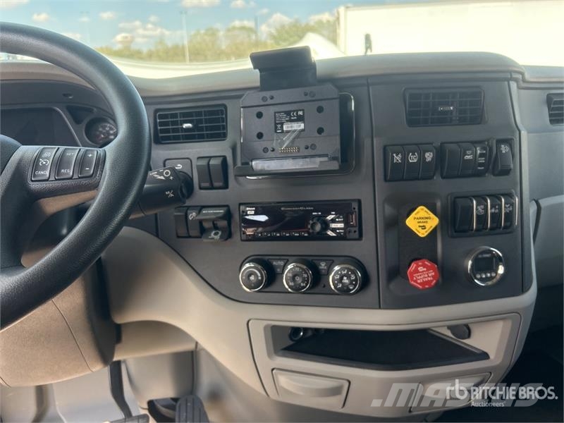 Peterbilt 579 Truck Tractor Units