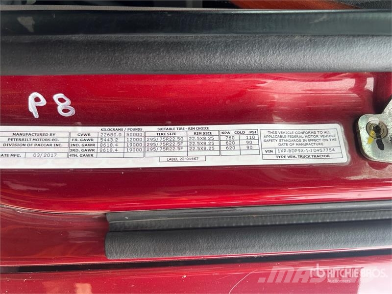 Peterbilt 579 中古トラクターヘッド | トレーラーヘッド