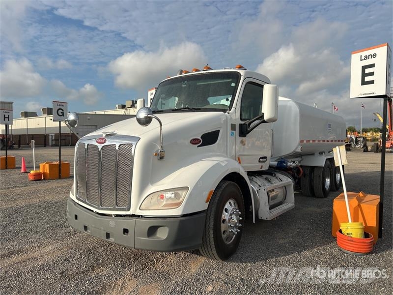 Peterbilt 579 Water tankers