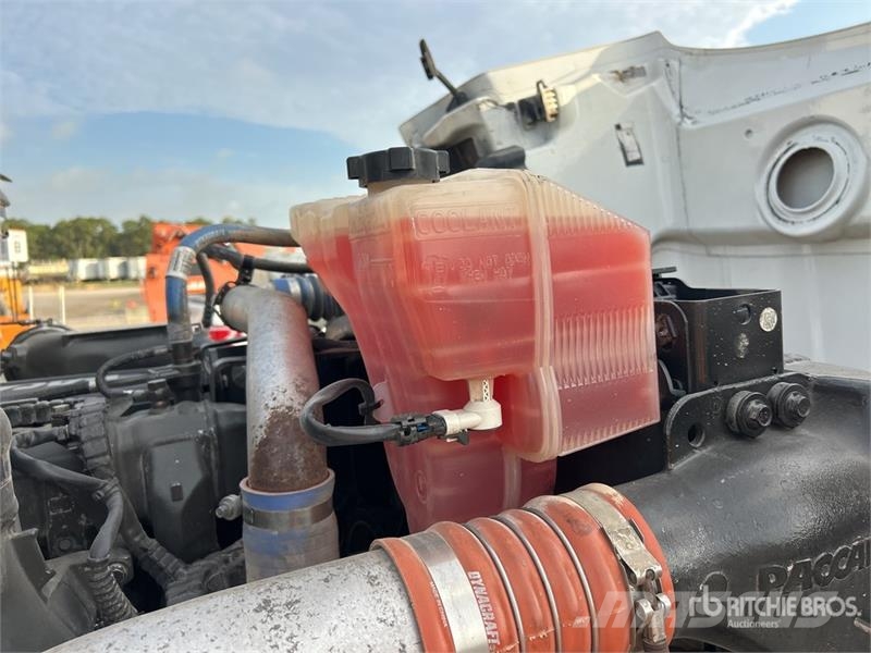Peterbilt 579 Water tankers
