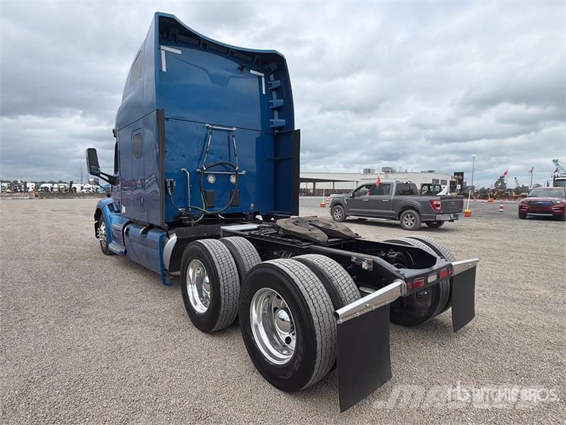 Peterbilt 579 Autotractoare
