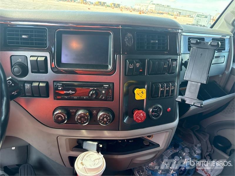 Peterbilt 579 Tractor Units