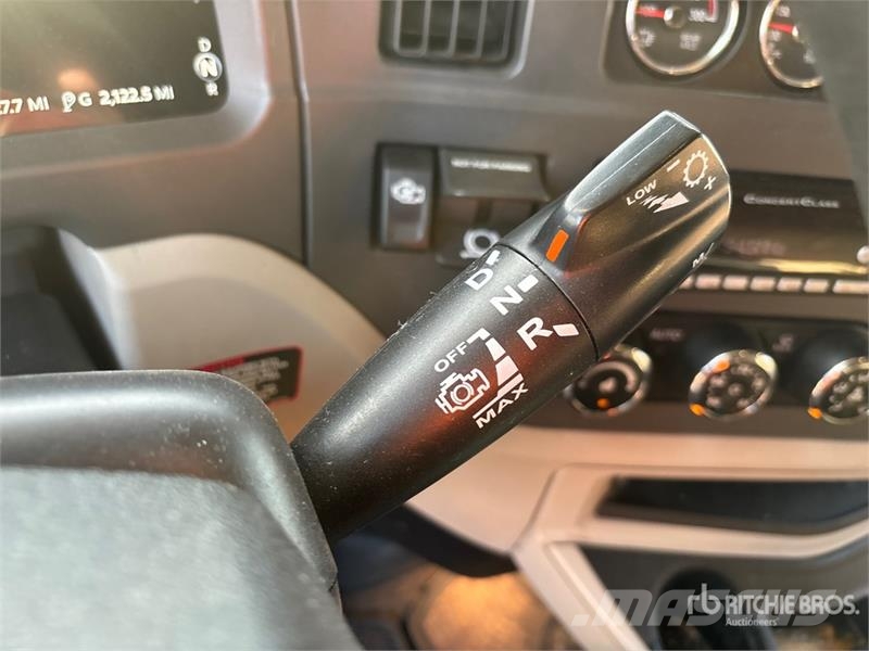 Peterbilt 579 وحدات الجر