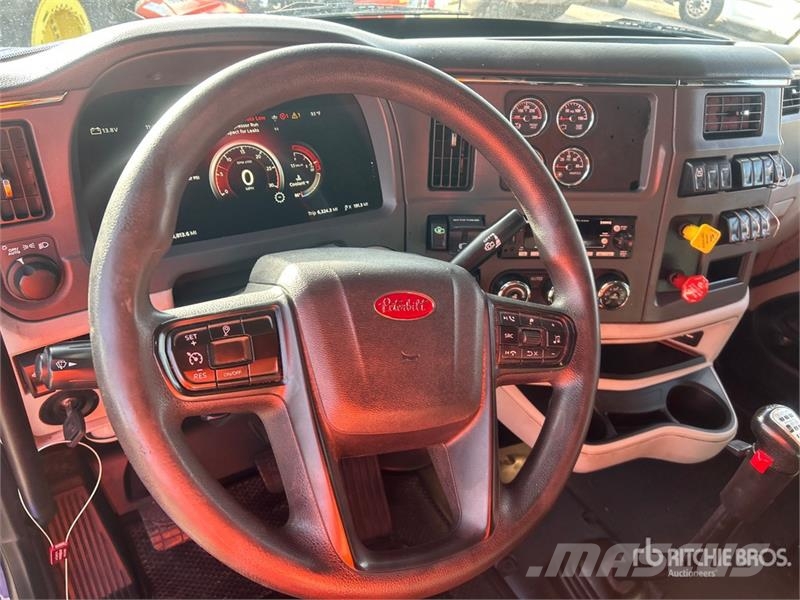 Peterbilt 579 Тягачі