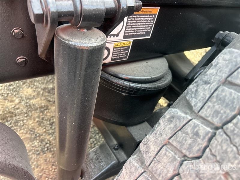 Peterbilt 579 中古トラクターヘッド | トレーラーヘッド